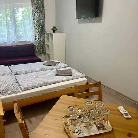 Hullam Pensión 4*