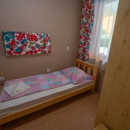 Guest house Hullam *